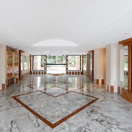 Select Home Yourhosthelper Cannes Luaran gambar